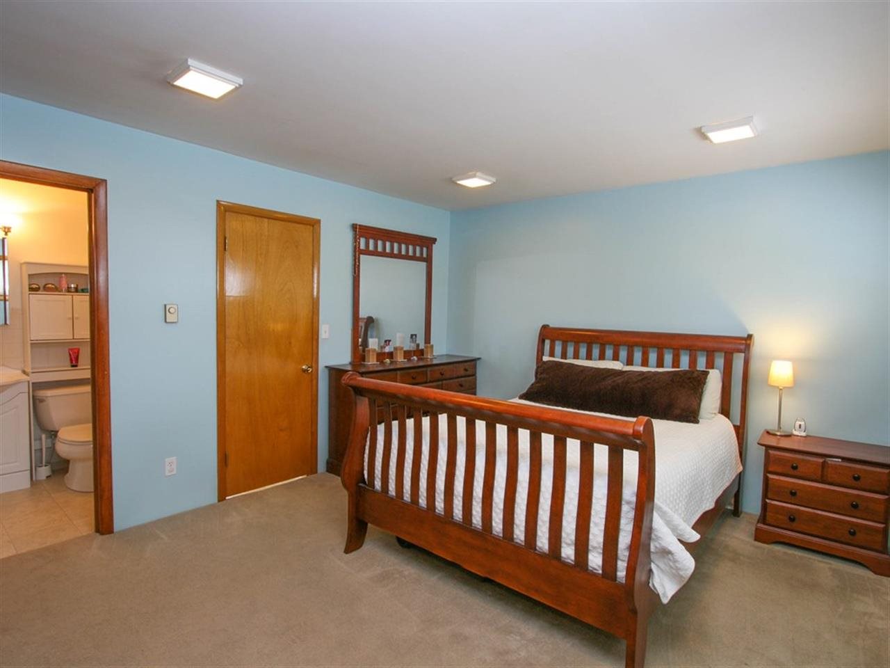 5731 N E St - Photo 10