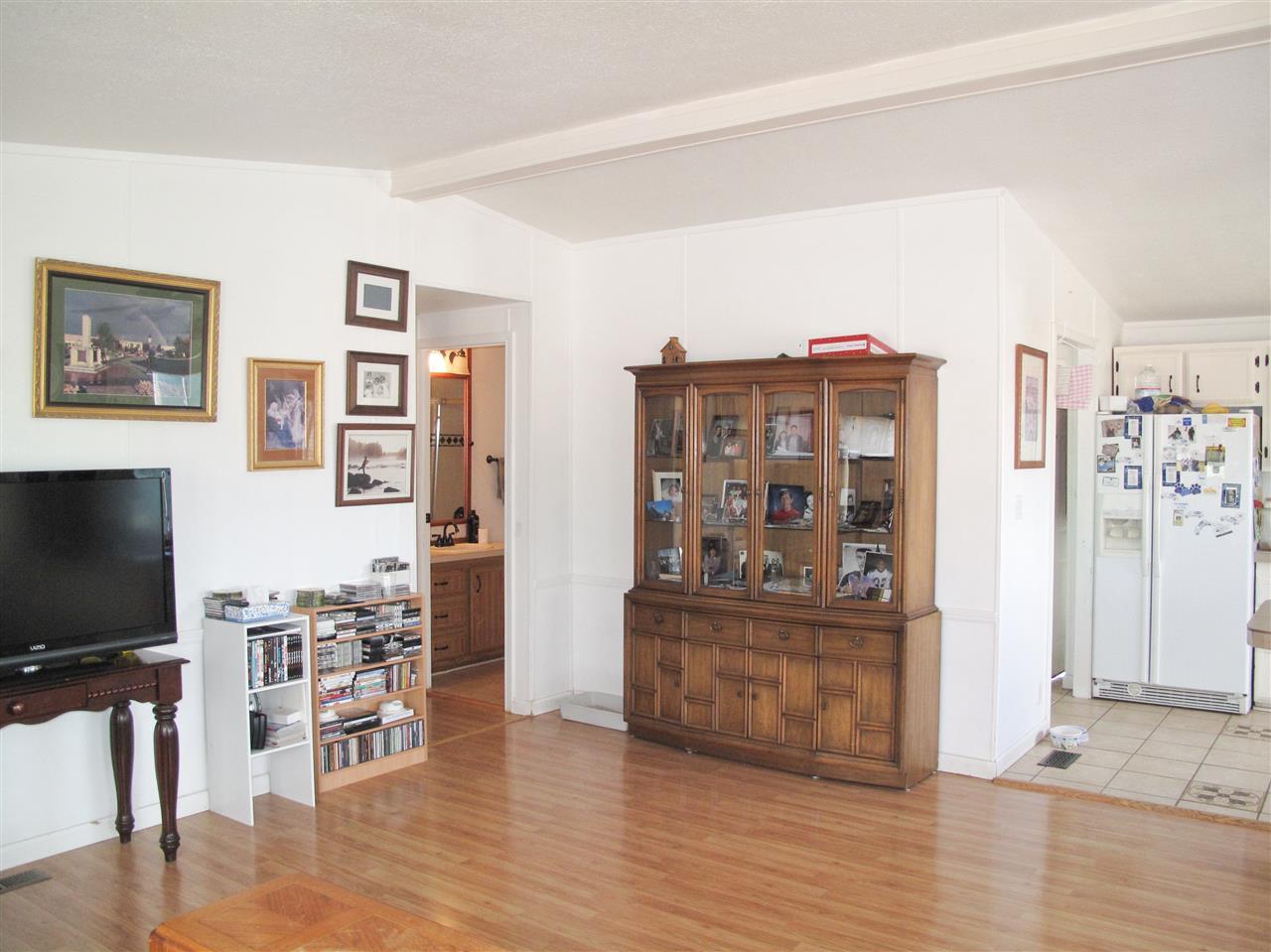 7010 S Craig Rd - Photo 4
