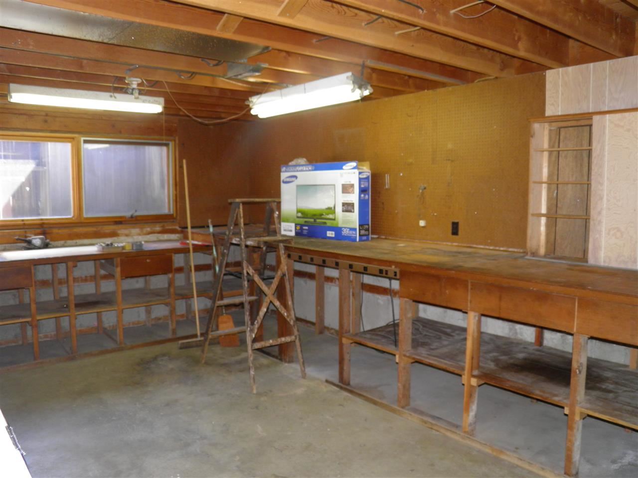 2621 E 38th Ave - Photo 14