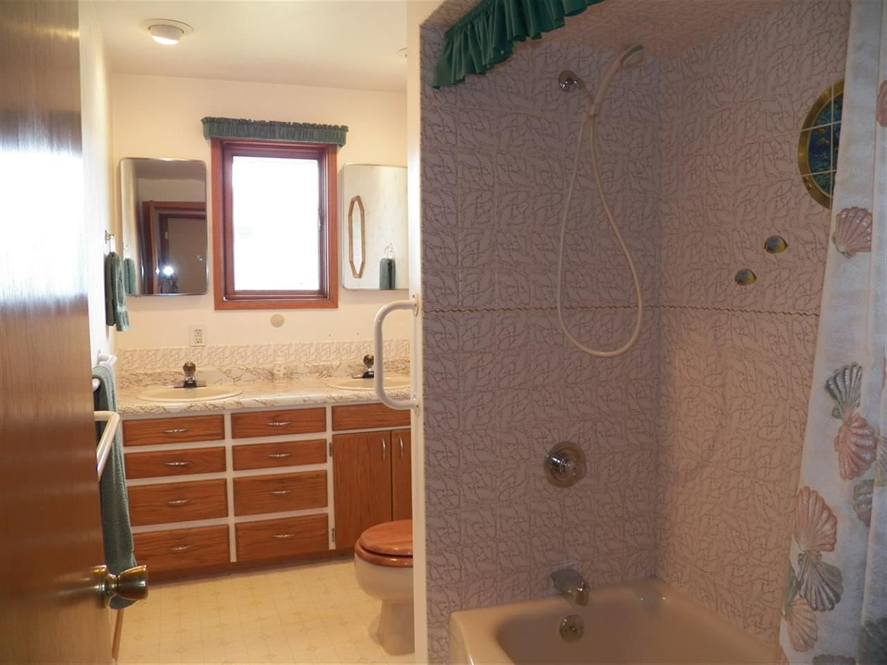813 W Avon Ave - Photo 10