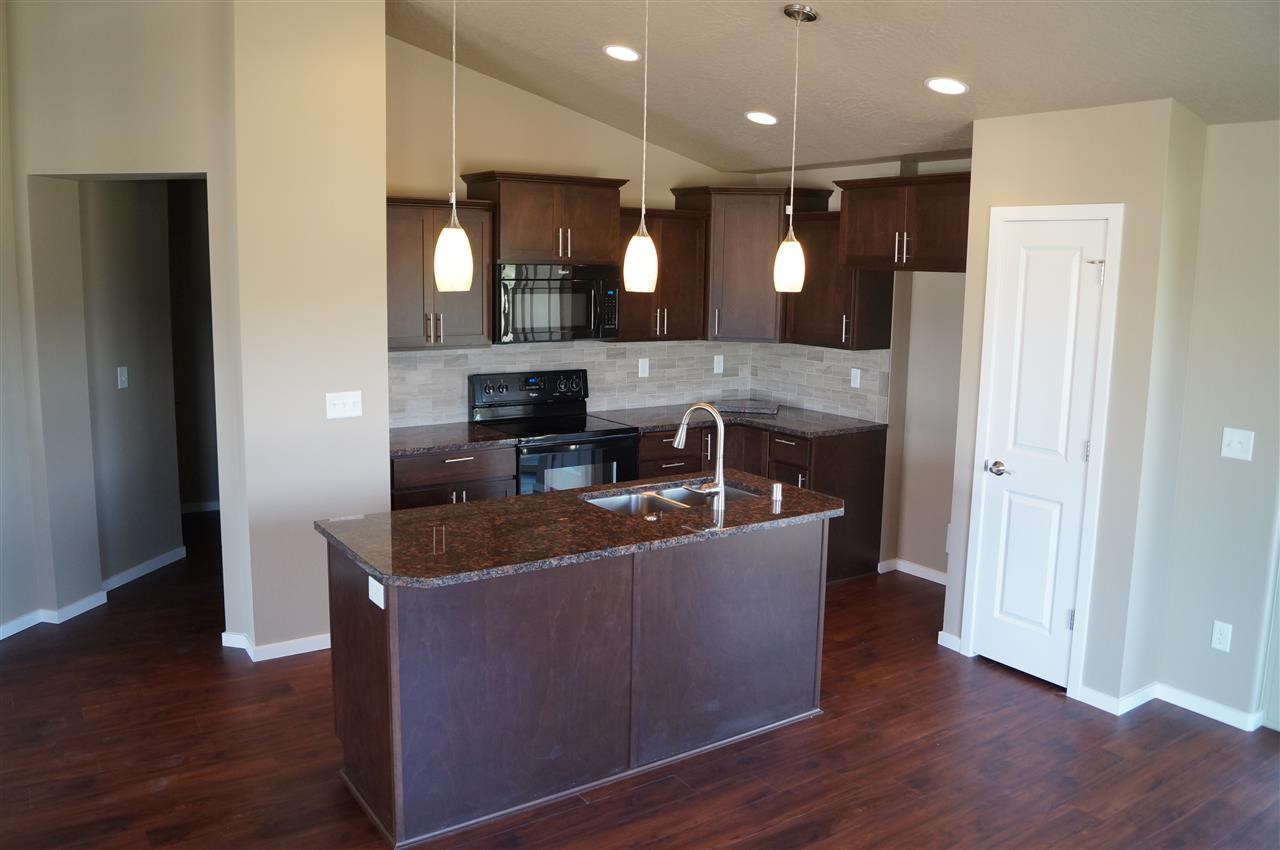 20074 E Glenbrook Ave - Photo 4