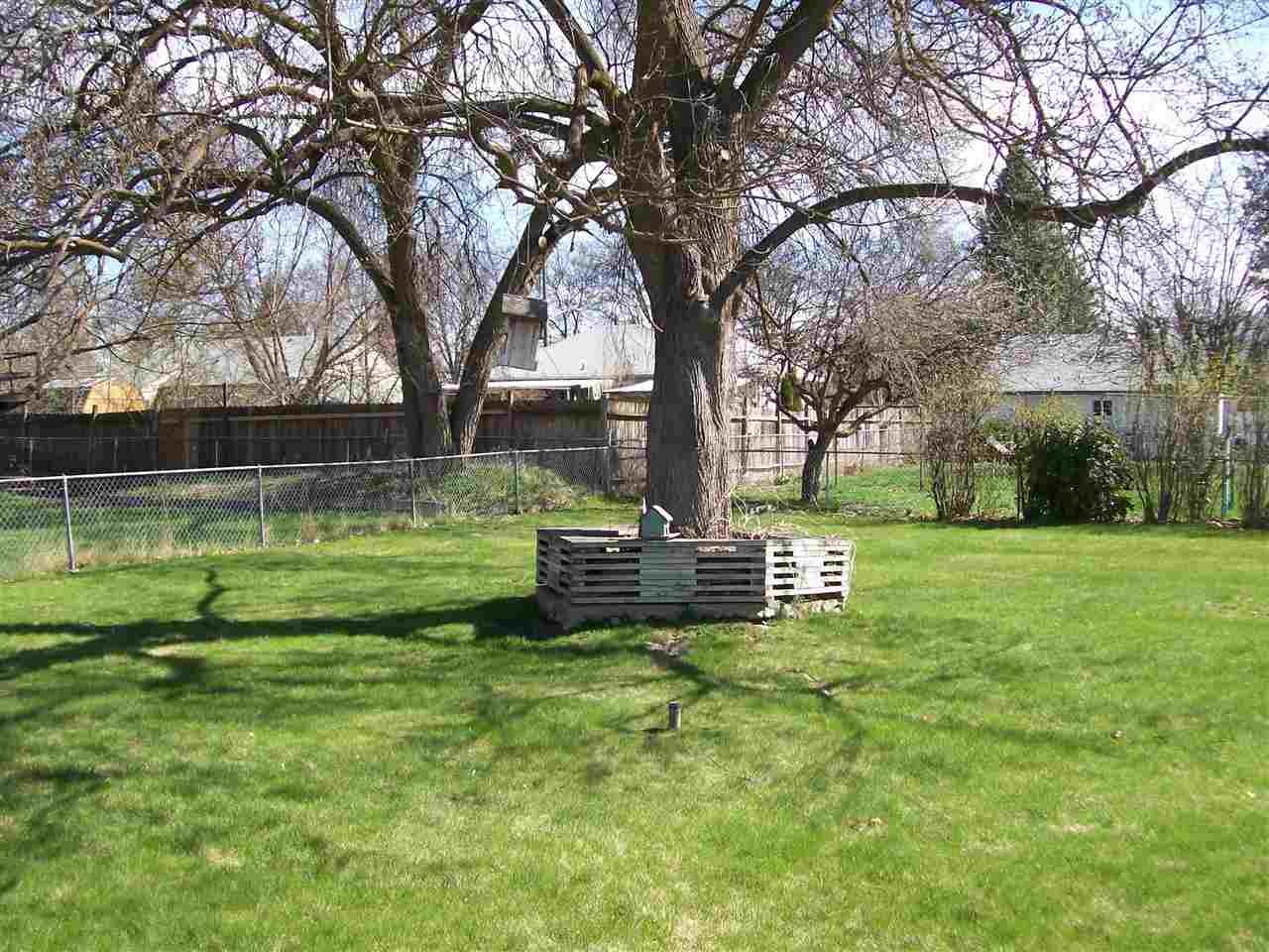 426 N Walnut - Photo 17