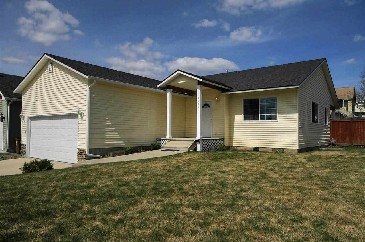 3435 E Courtland - Photo 1