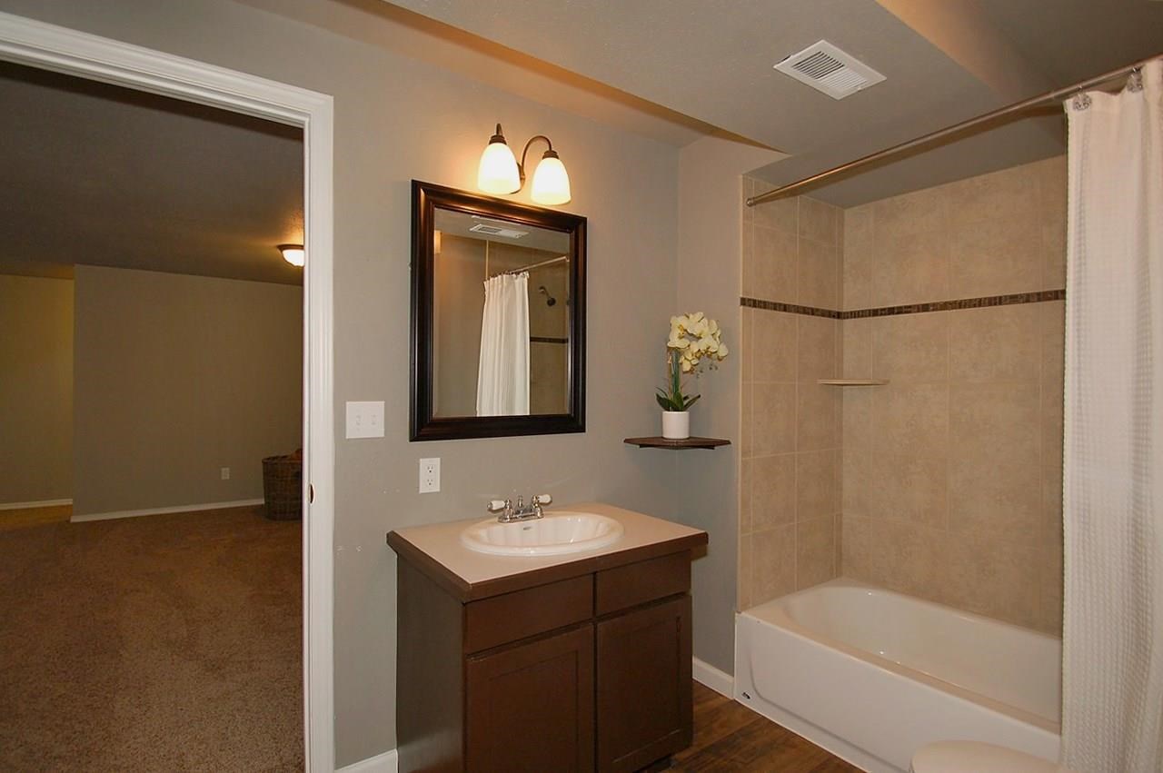 3435 E Courtland - Photo 16
