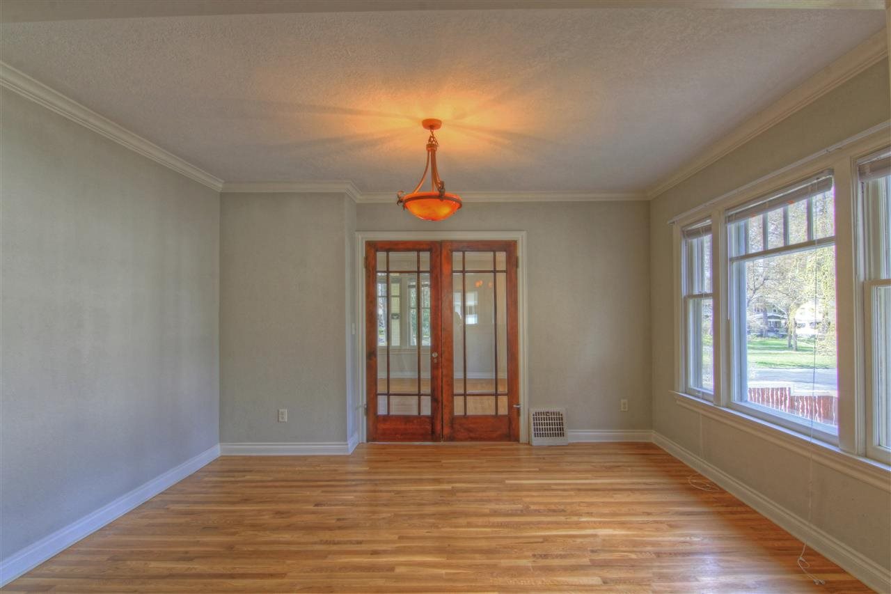 2403 S Manito Blvd - Photo 11