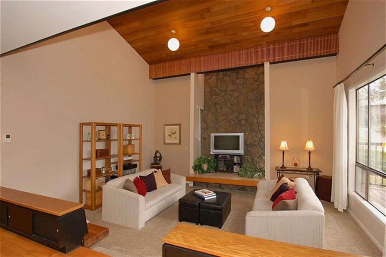 1015 S Pepper Tree Ln - Photo 4