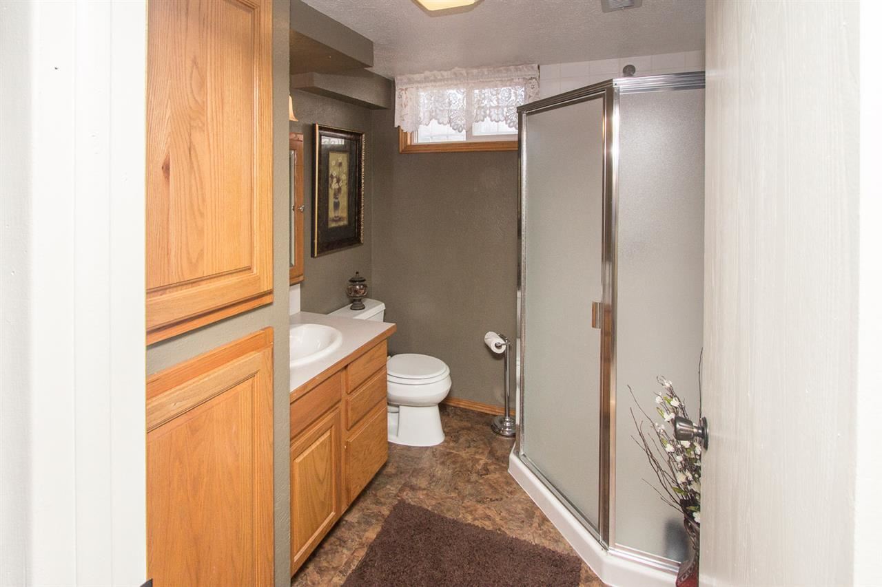 6011 N Elm St - Photo 8