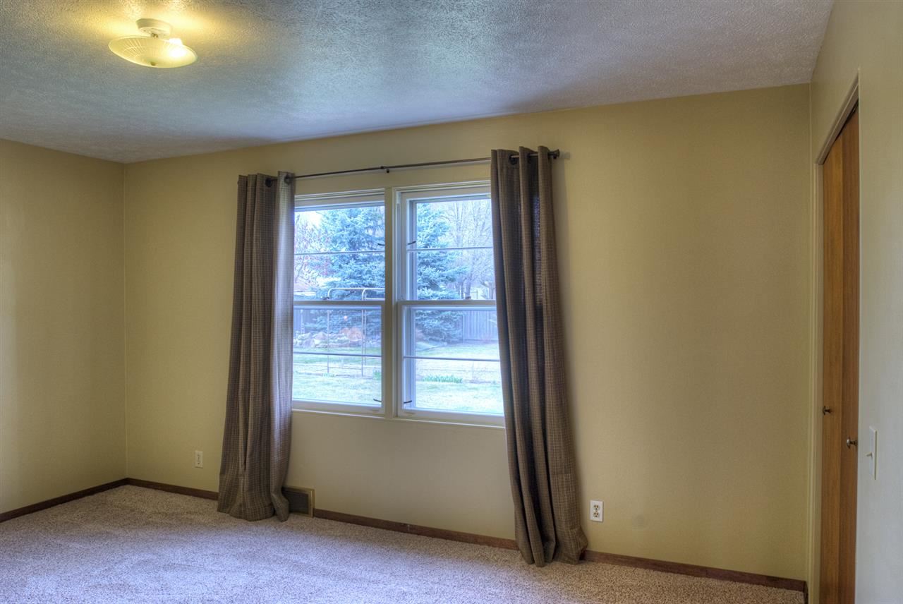 3627 E Guy Ave - Photo 7