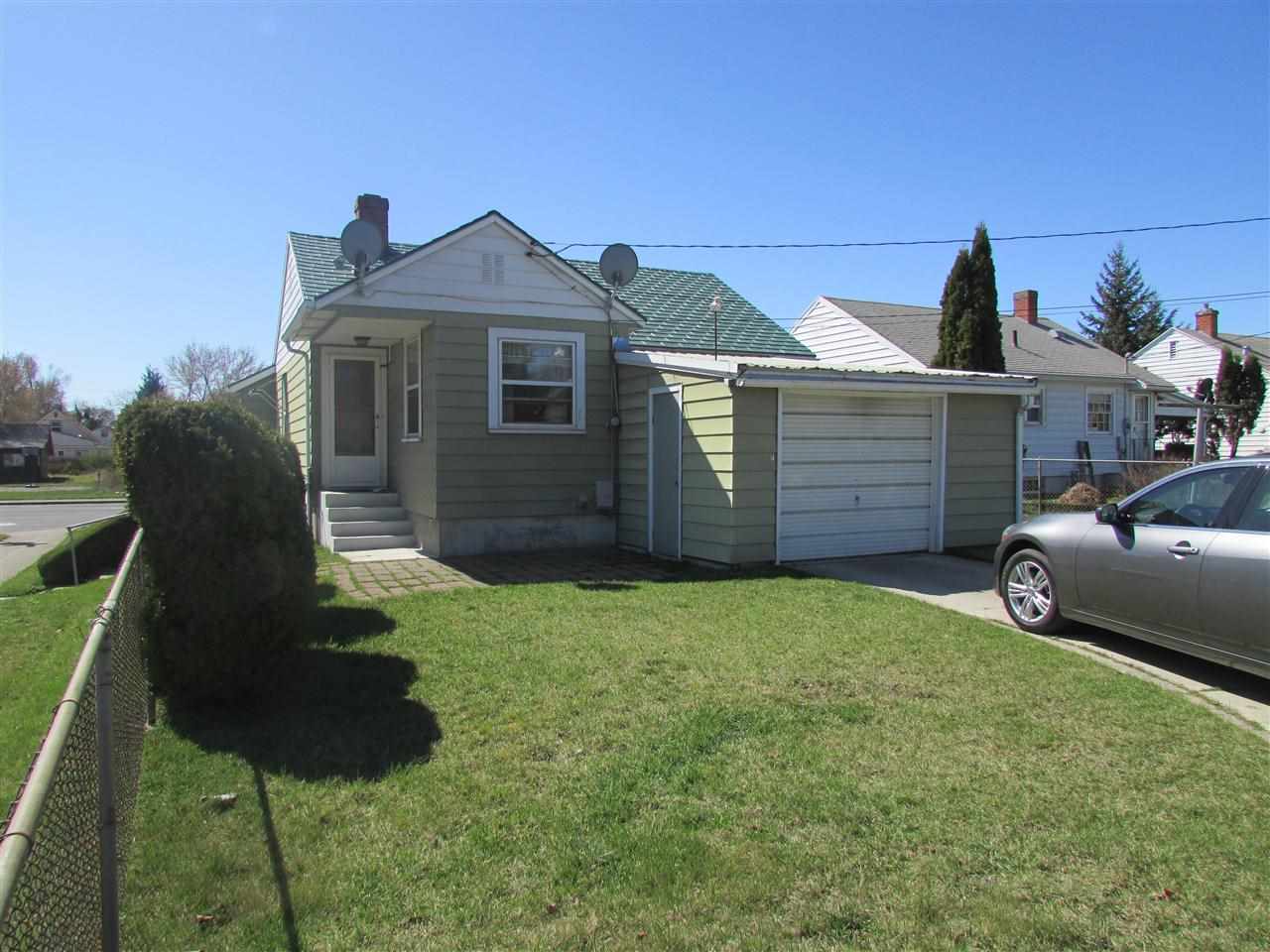 1739 E Wellesley - Photo 4