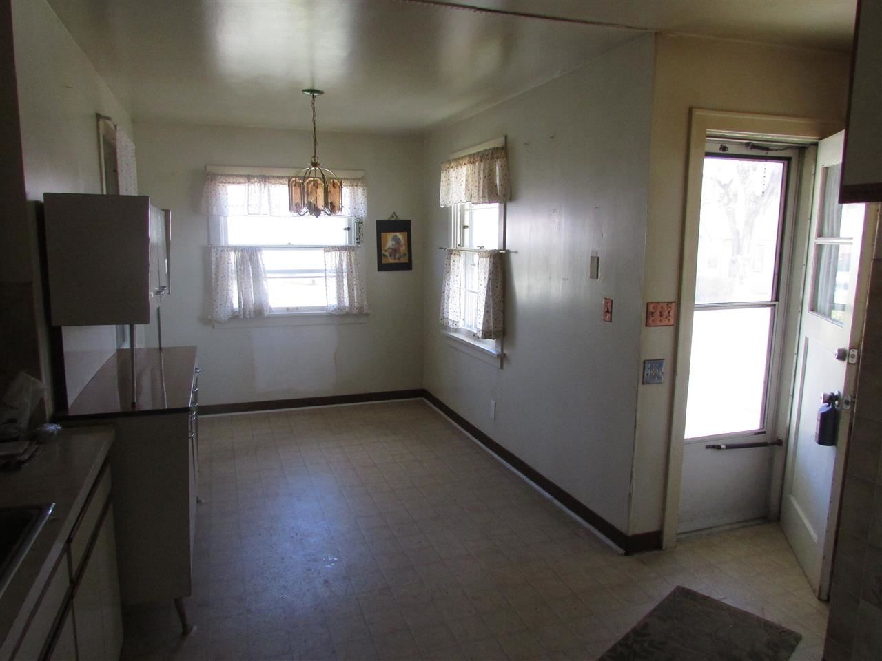 1739 E Wellesley - Photo 6
