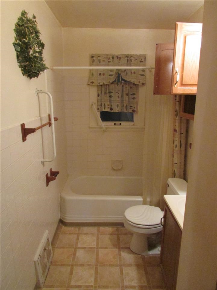 1739 E Wellesley - Photo 9