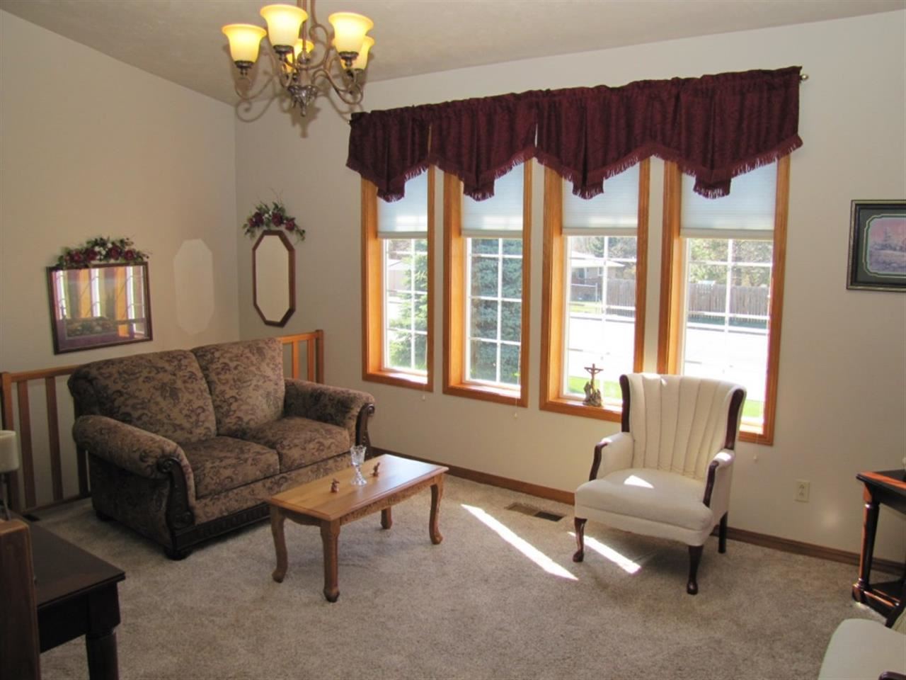 1515 Ridgeview Dr - Photo 10
