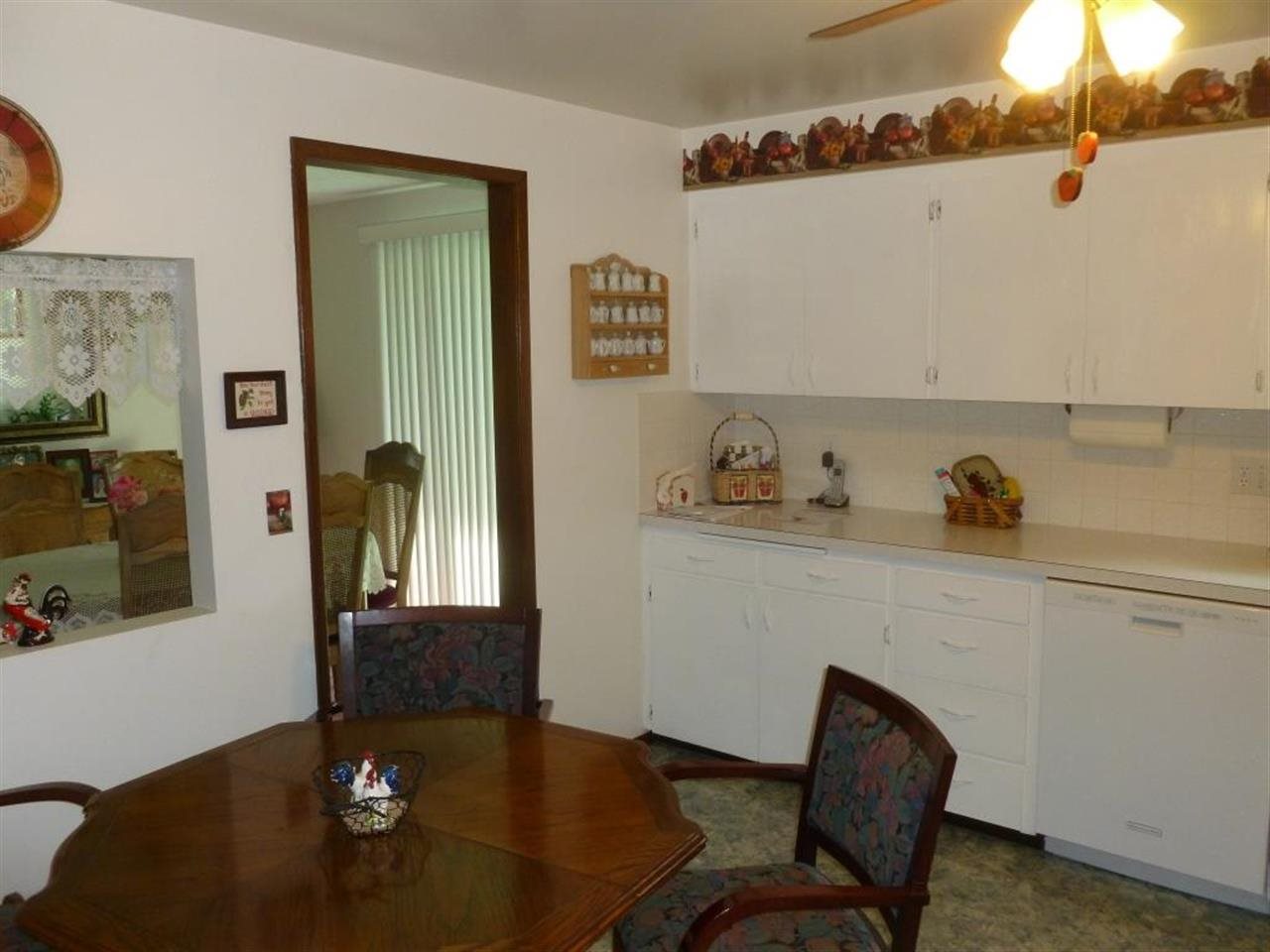6312 N Greenwood Blvd - Photo 5