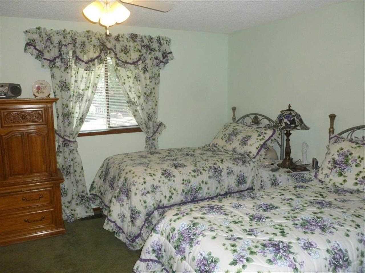 6312 N Greenwood Blvd - Photo 8