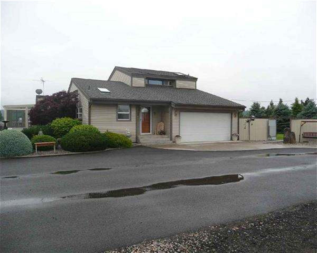 8220 S Craig Rd - Photo 1