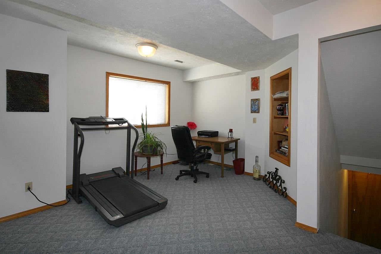 513 E PIPER GLEN Ct - Photo 12