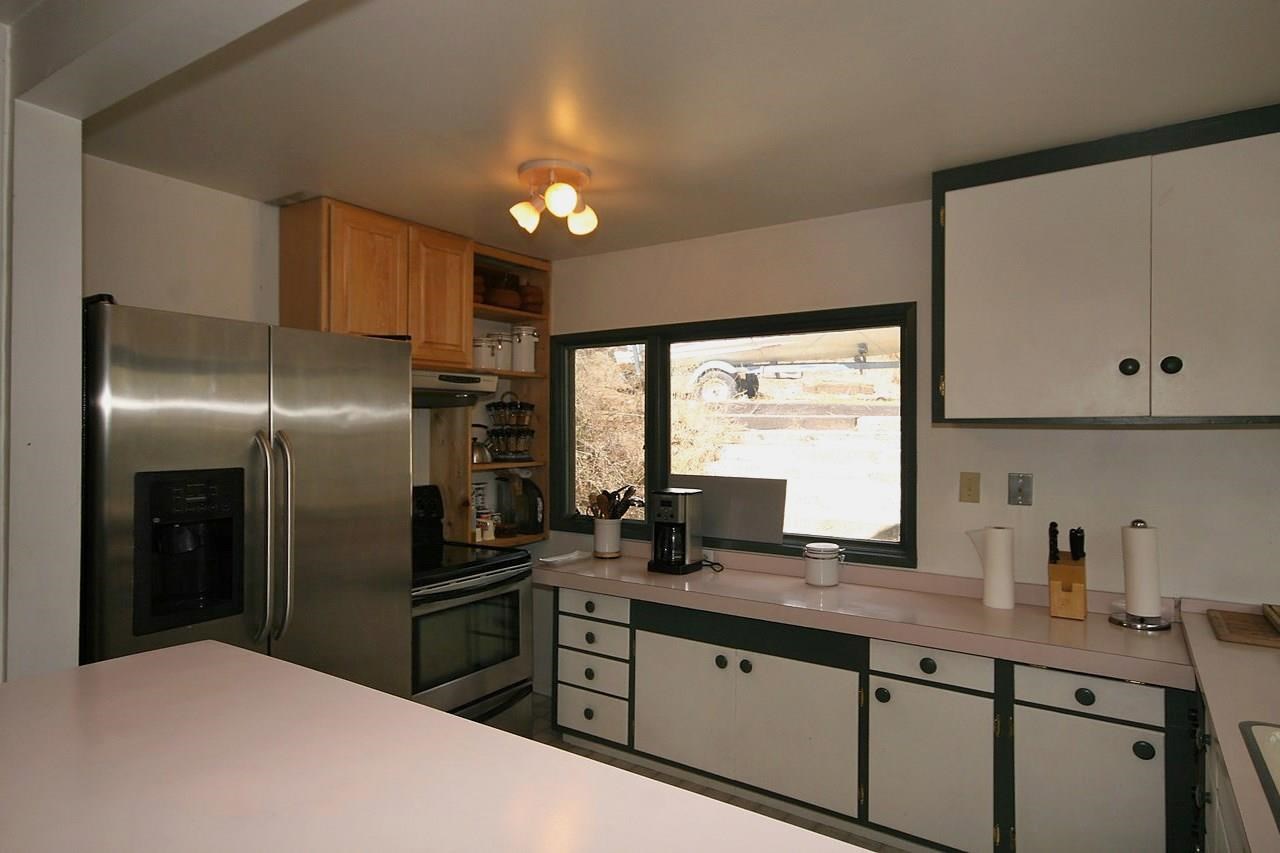 12913 N East Newman Lake Dr - Photo 8