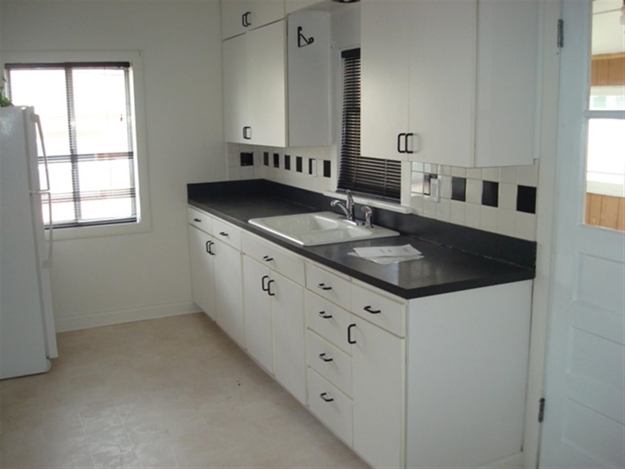 2115 W Mission Ave - Photo 9