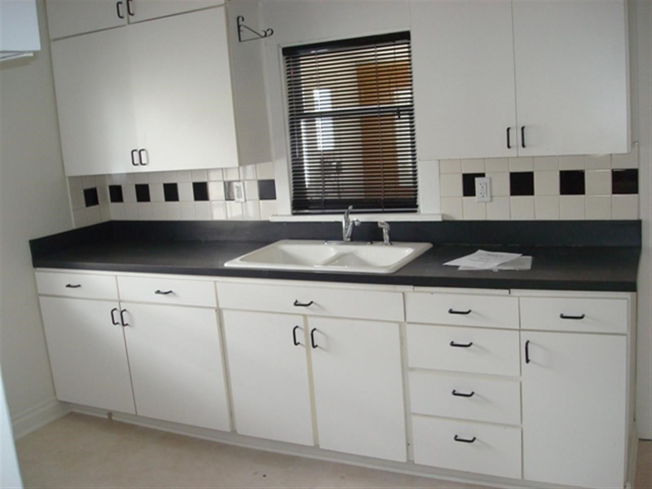 2115 W Mission Ave - Photo 10