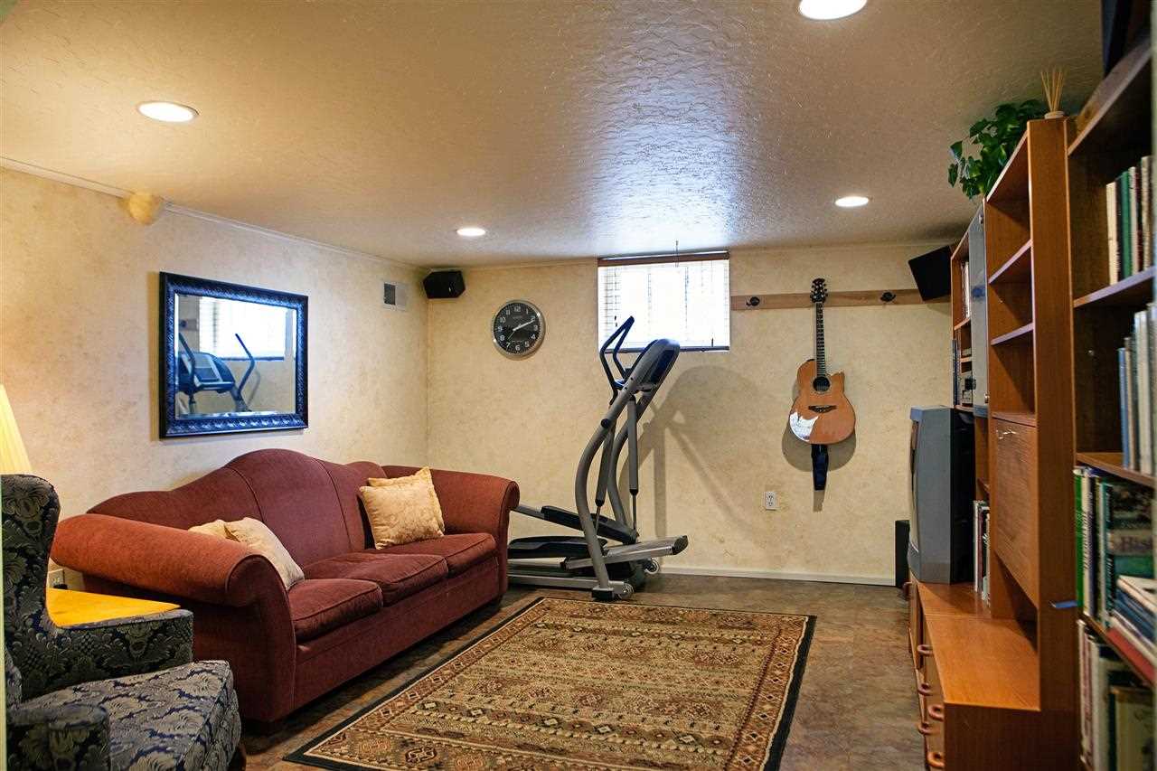 718 W 17th Ave - Photo 12