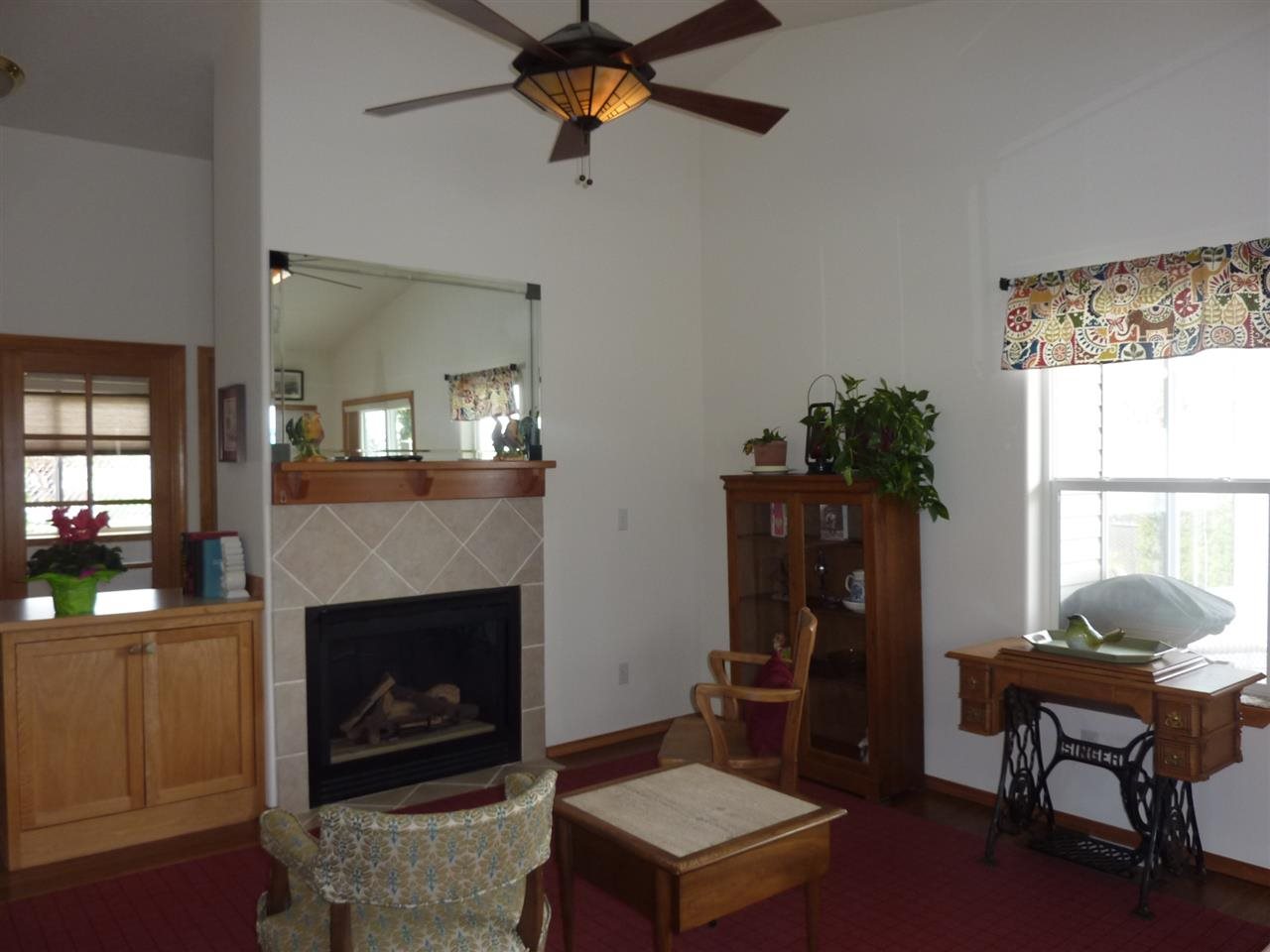 4607 E 14th Ave - Photo 3