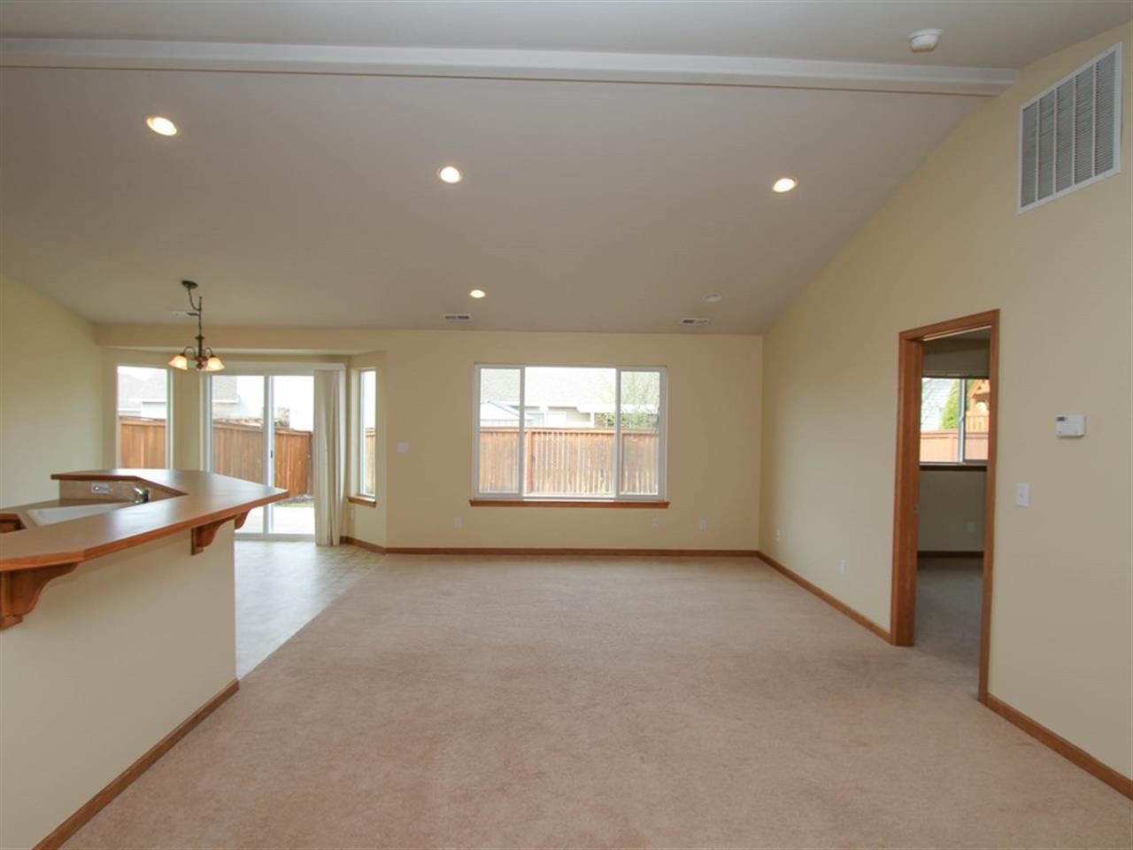1633 E Beacon Ln - Photo 5