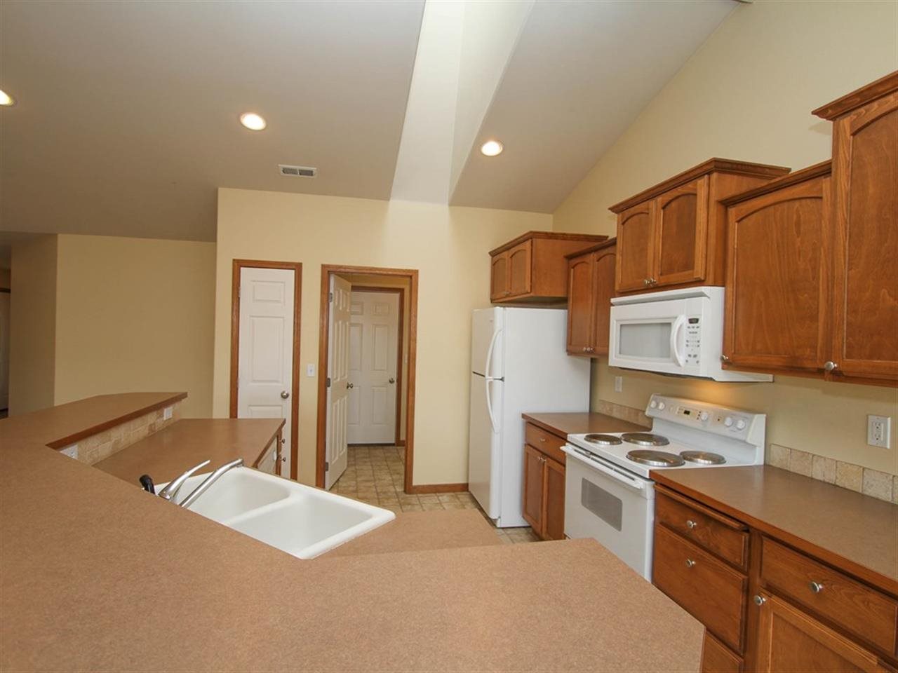 1633 E Beacon Ln - Photo 10