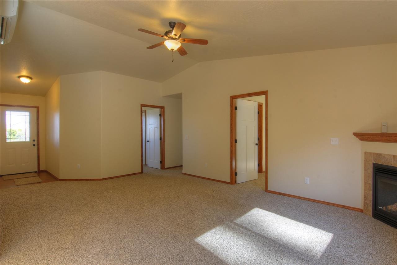 5910 N Vantage Ln - Photo 6