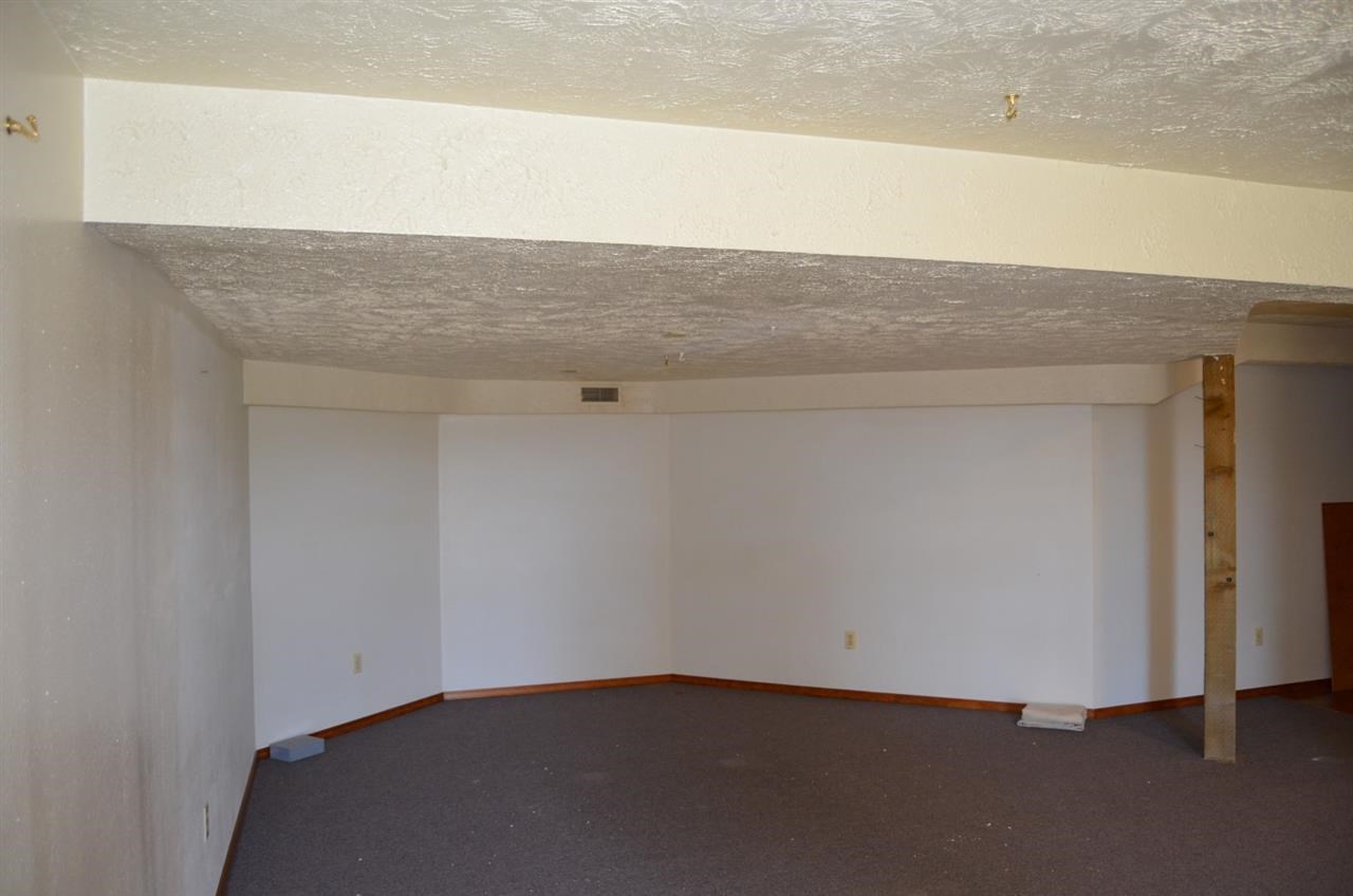 8112 S Brayton Rd - Photo 17