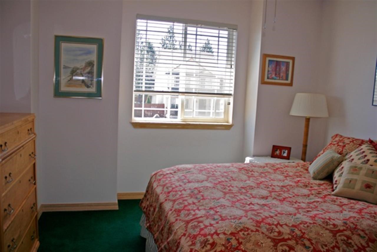 5207 E Whitehall Ln - Photo 4
