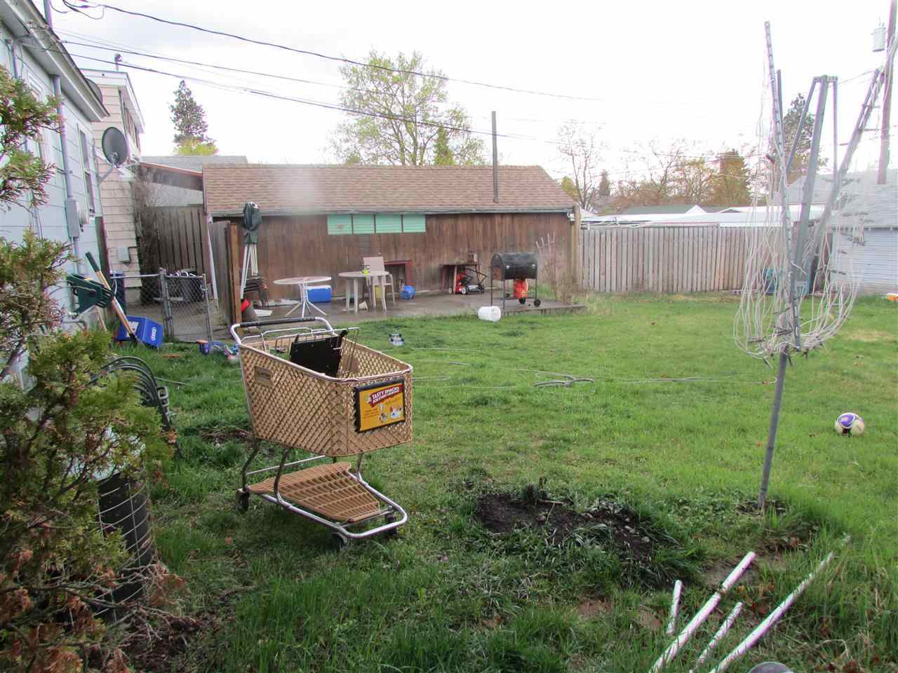 4311 N Hawthorne - Photo 12