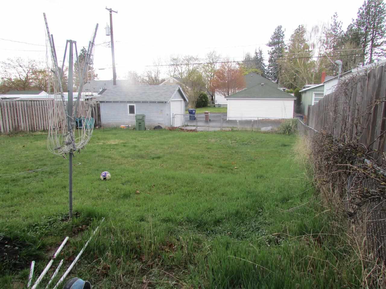 4311 N Hawthorne - Photo 13