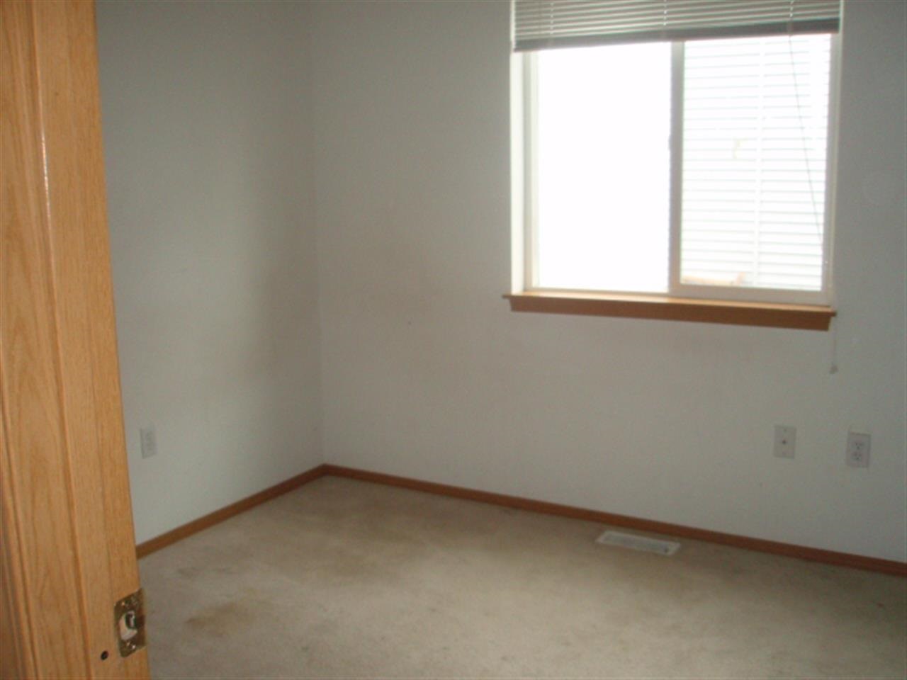 1033 S Aspen Pl - Photo 9