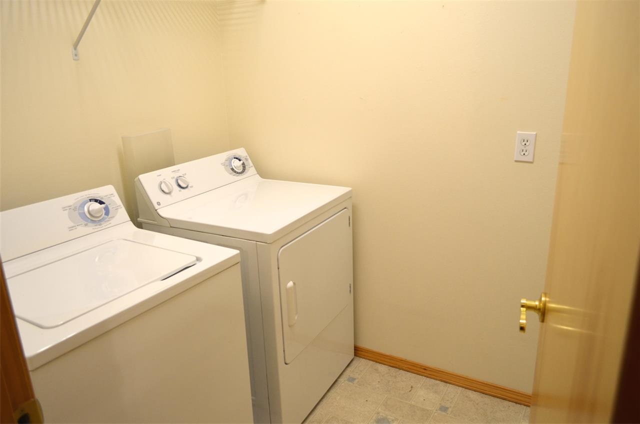 9926 E 16th Ave - Photo 17