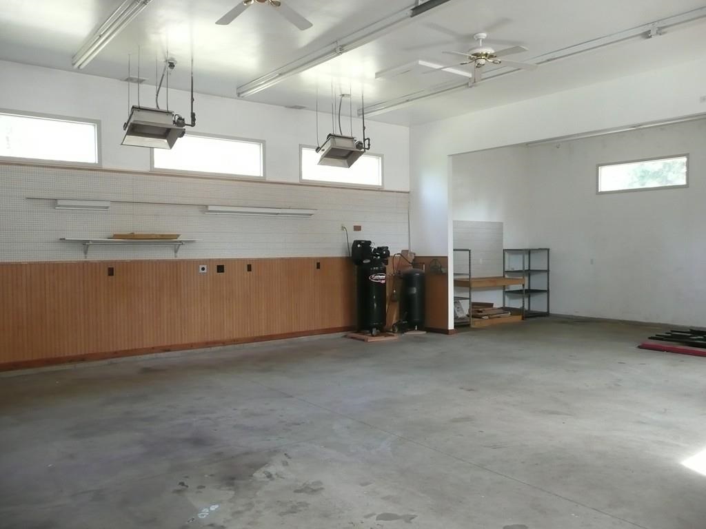12921 W Greenfield Rd - Photo 12