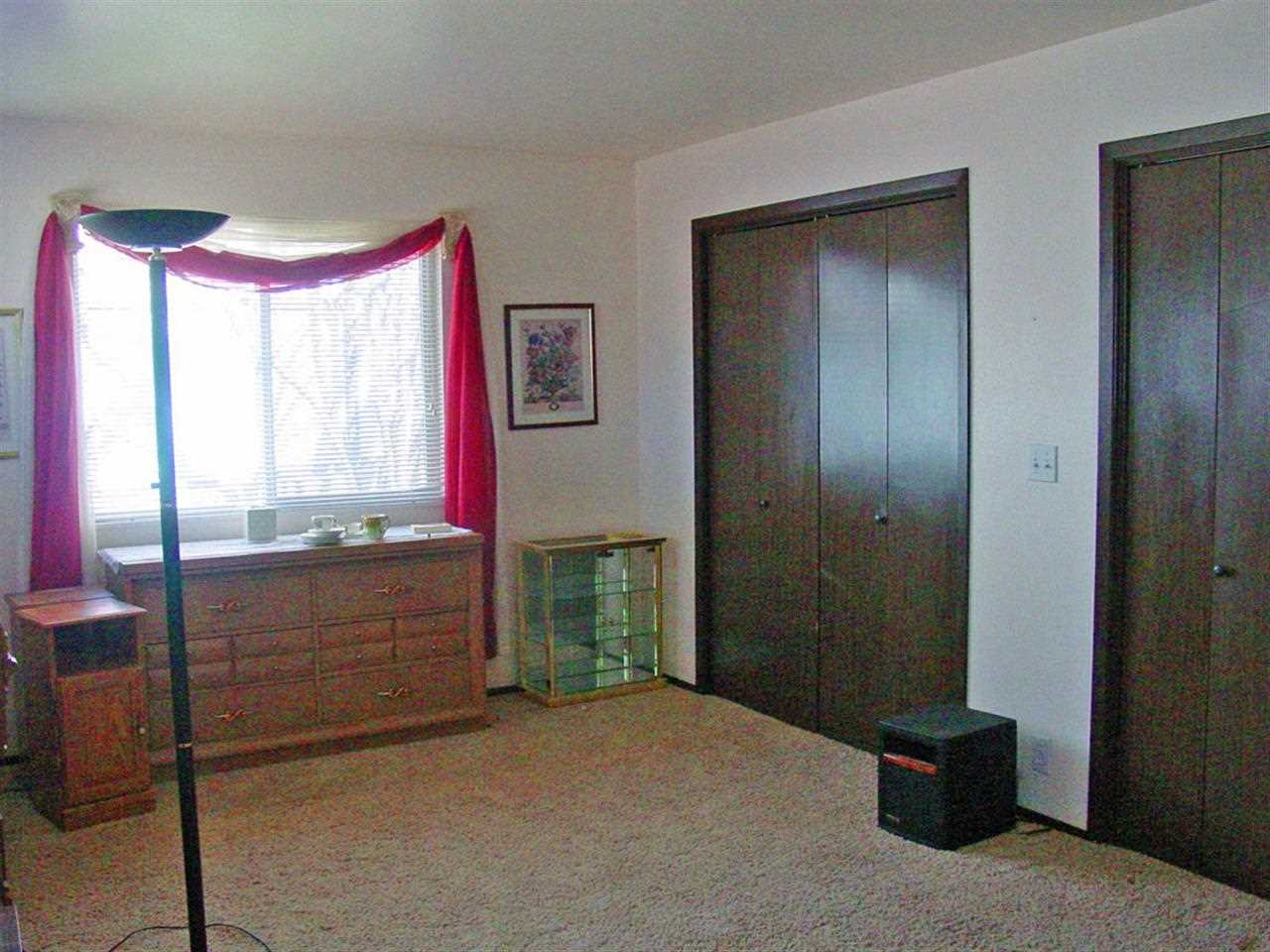 851 N Oak St - Photo 11