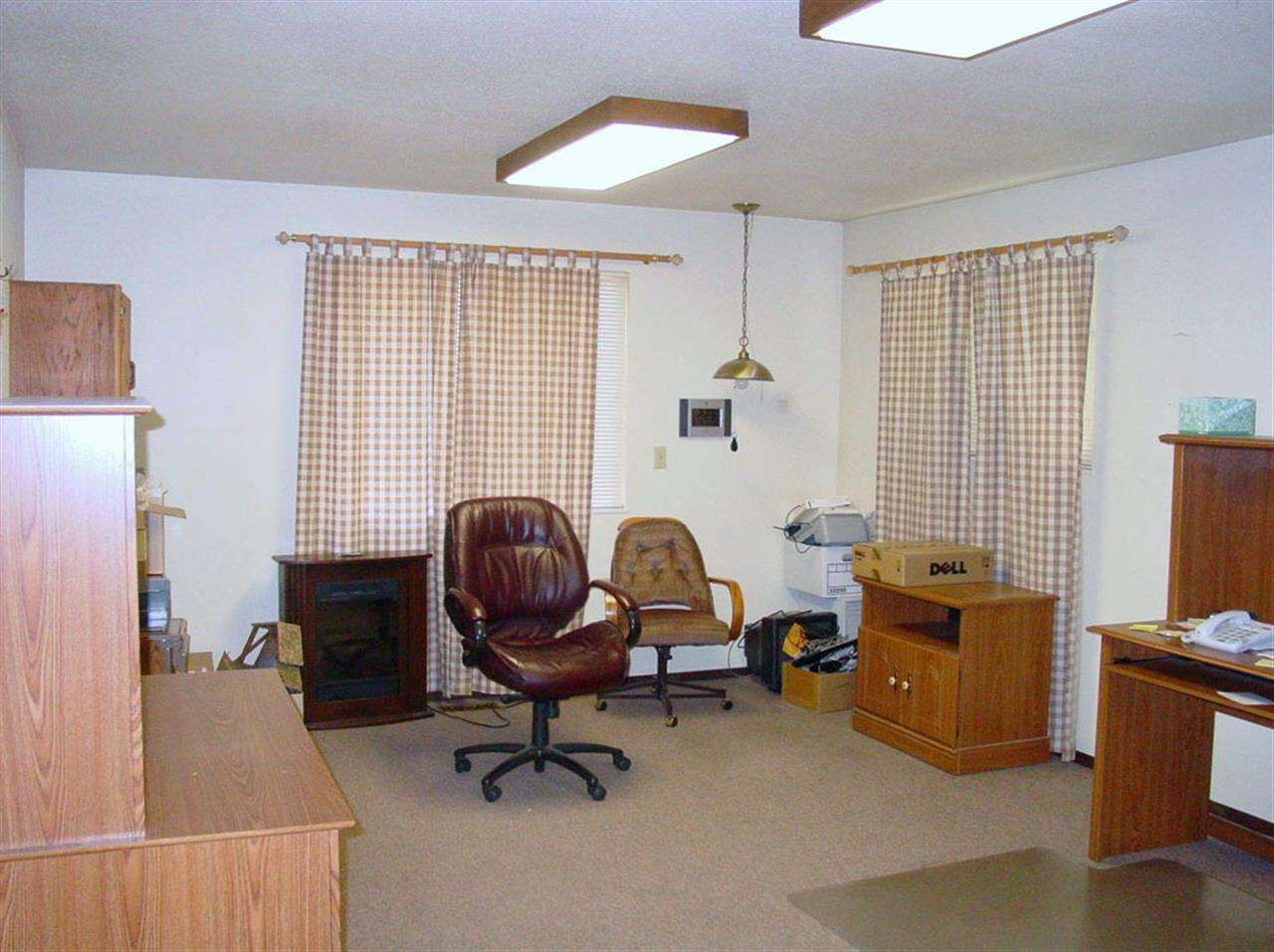 851 N Oak St - Photo 12