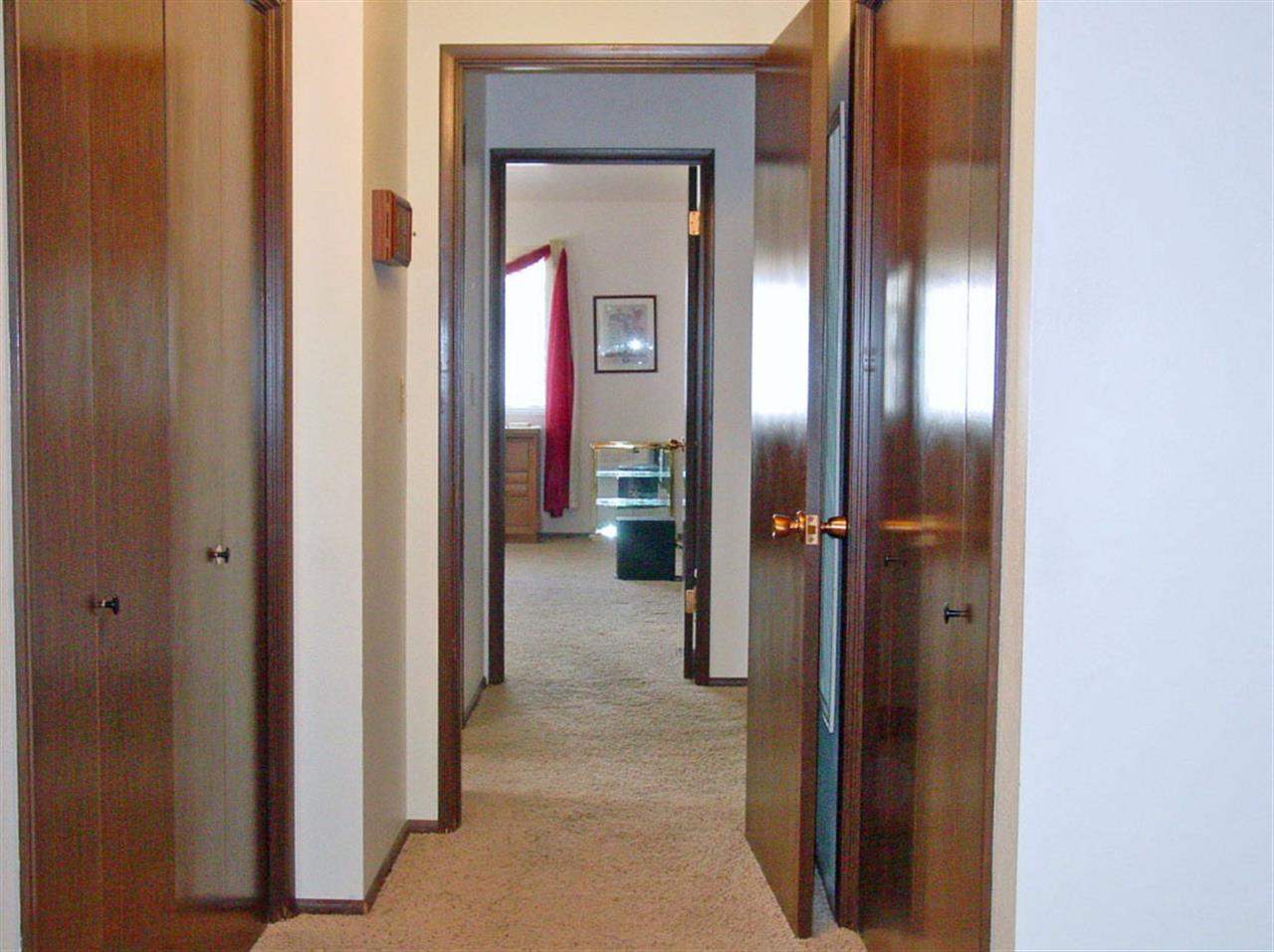 851 N Oak St - Photo 10