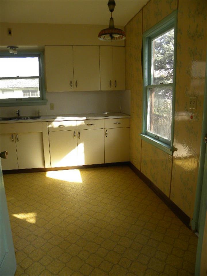 1917 E GLASS Ave - Photo 9