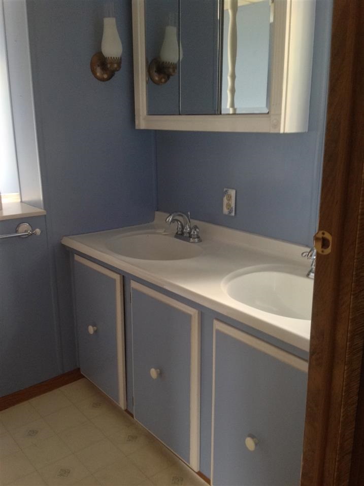 3925 E Farwell Rd - Photo 4