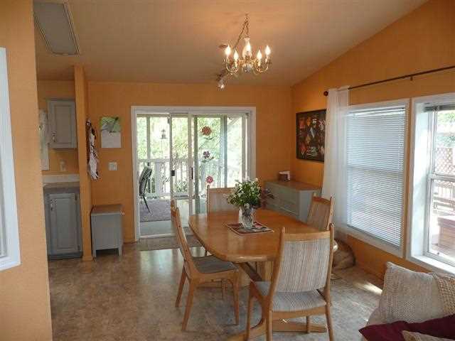 6443 Lakeview Dr - Photo 7