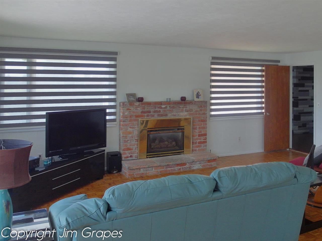 7011 N G St - Photo 12