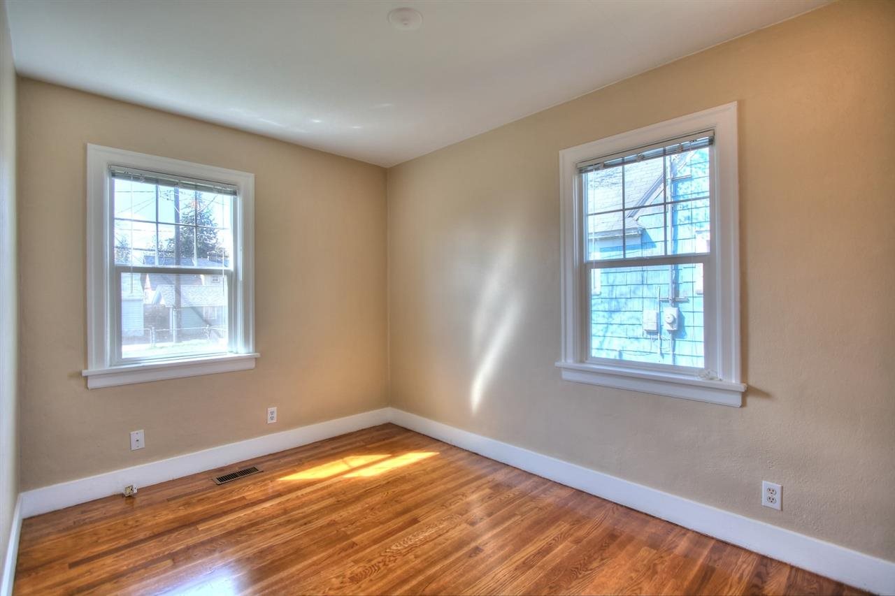 4307 N Adams St - Photo 11