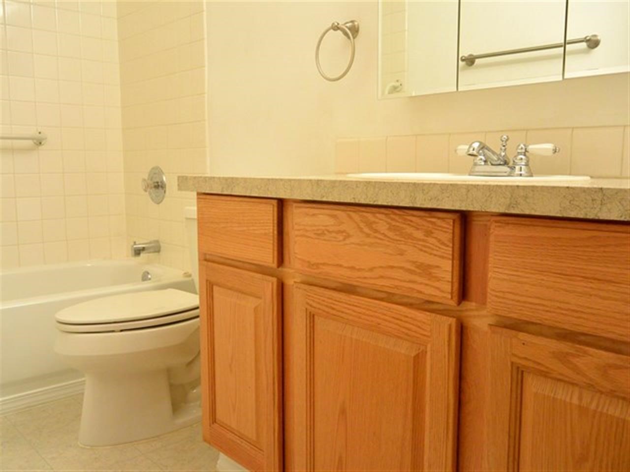 2121 E Upriver Dr - Photo 11