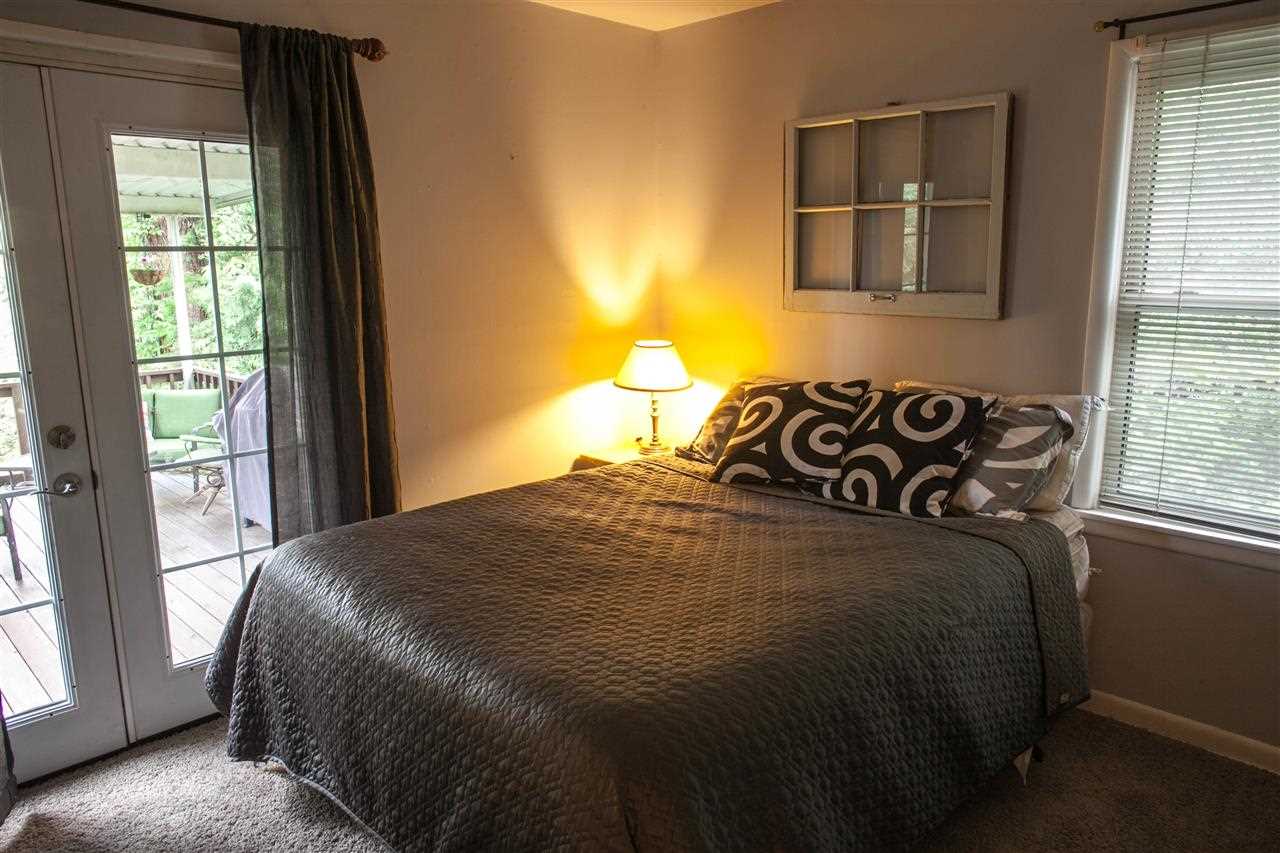 4733 N Greenwood Blvd - Photo 11