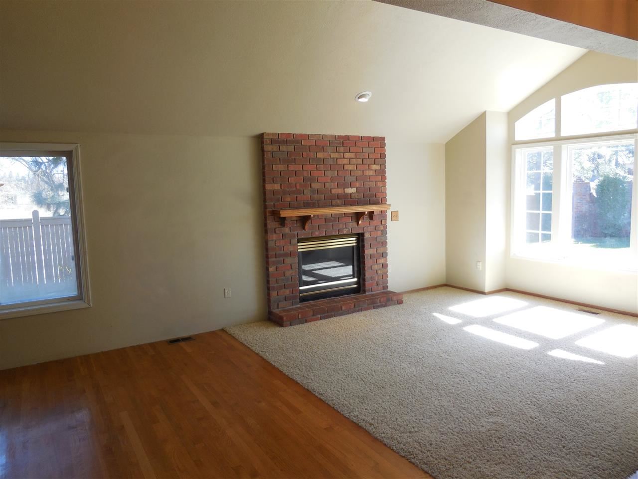527 E Midway Rd - Photo 3