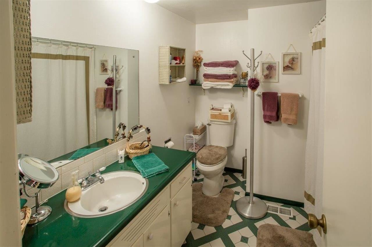 104 E Salmon - Photo 13