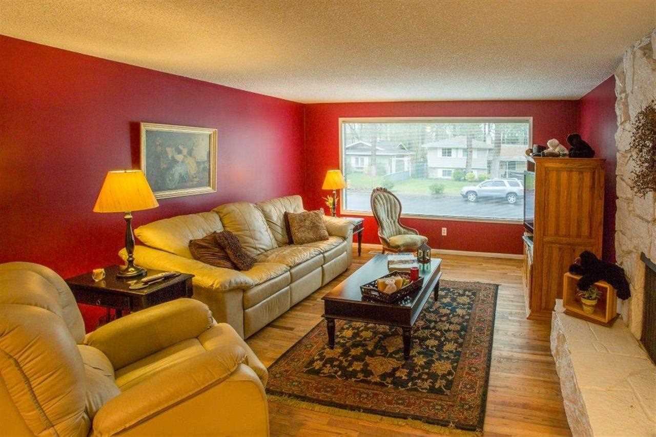 104 E Salmon - Photo 3