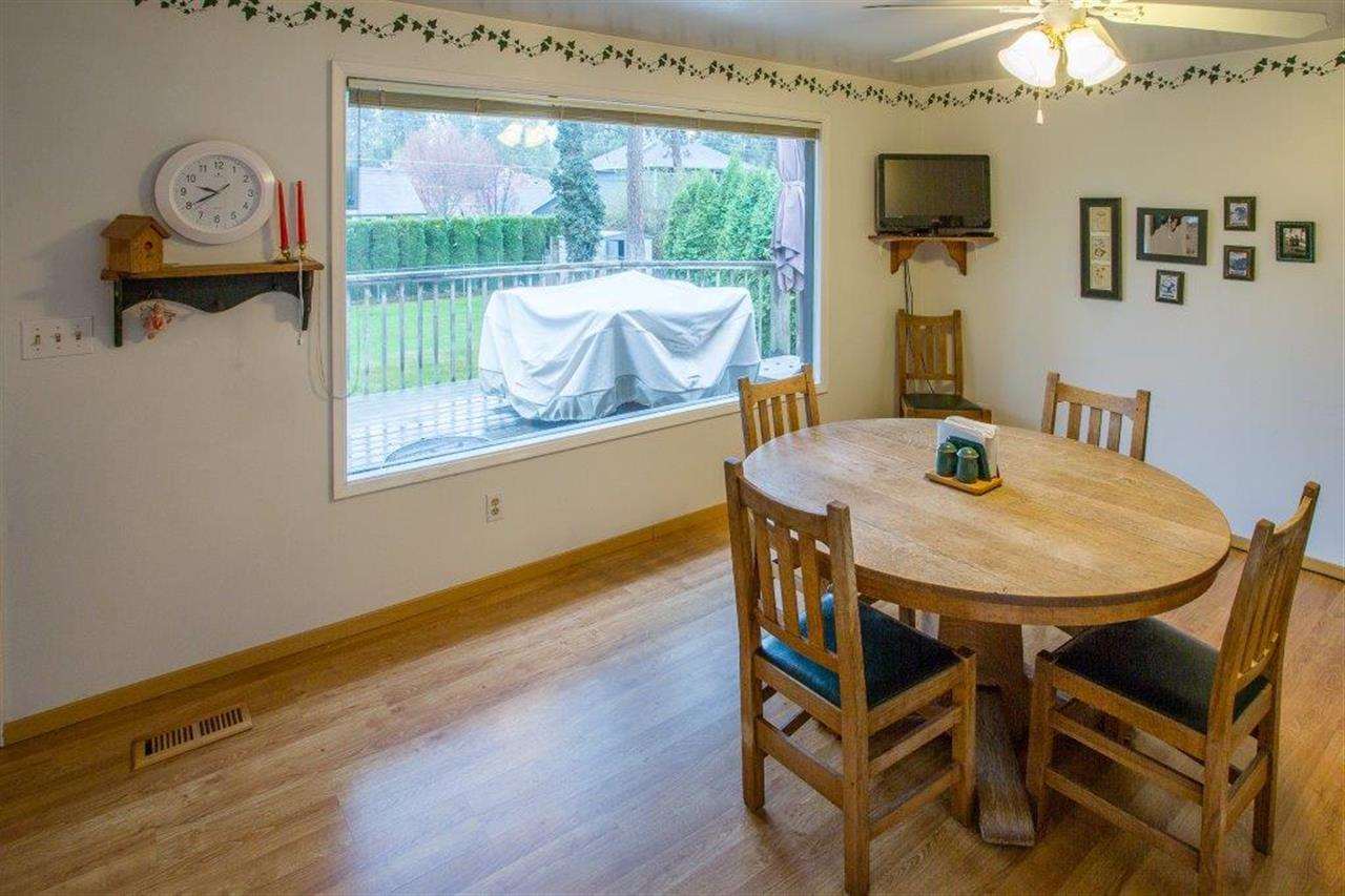 104 E Salmon - Photo 8