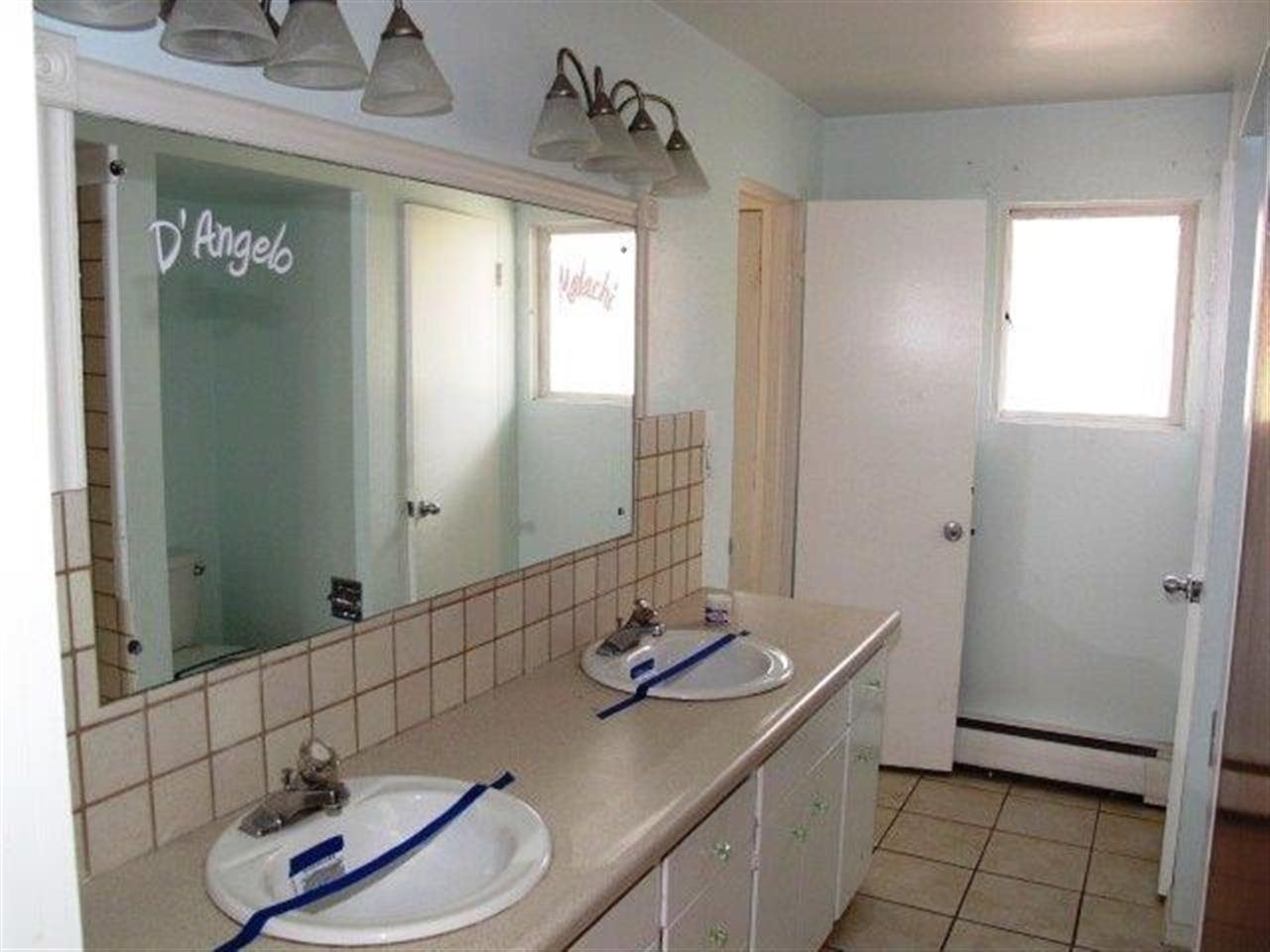 6726 N Greenwood Boulevard - Photo 12